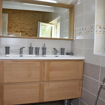 Charmante Demeure Avec Piscine Privée Pour 7 Personnes - Fr-1-824-3 Hébergement de vacances *