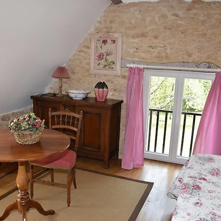 Hébergement de vacances Charmante Demeure Avec Piscine Privée Pour 7 Personnes - Fr-1-824-3 *