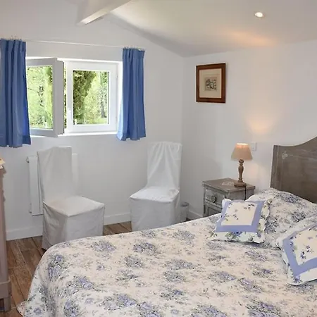 Charmante Demeure Avec Piscine Privée Pour 7 Personnes - Fr-1-824-3 *