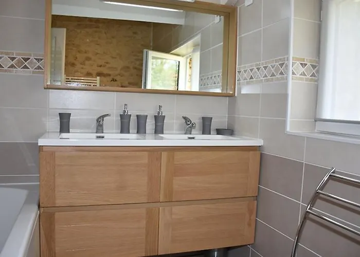 Charmante Demeure Avec Piscine Privee Pour 7 Personnes - Fr-1-824-3 펜션 *