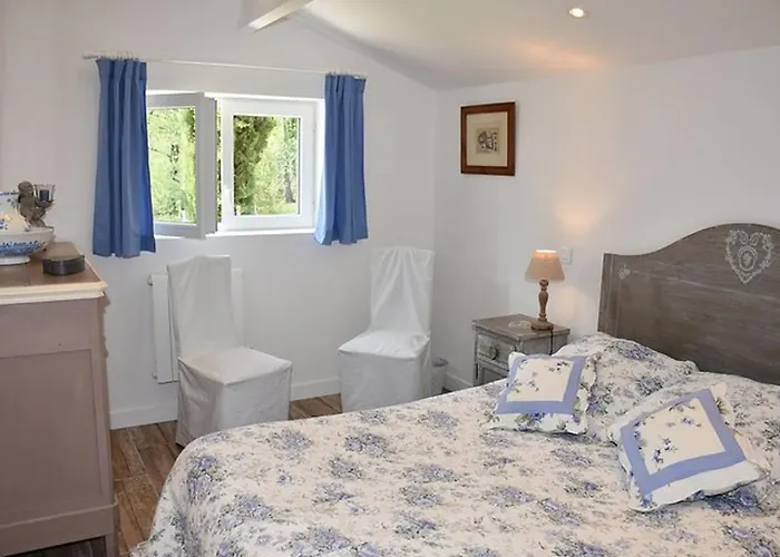 Charmante Demeure Avec Piscine Privee Pour 7 Personnes - Fr-1-824-3 *