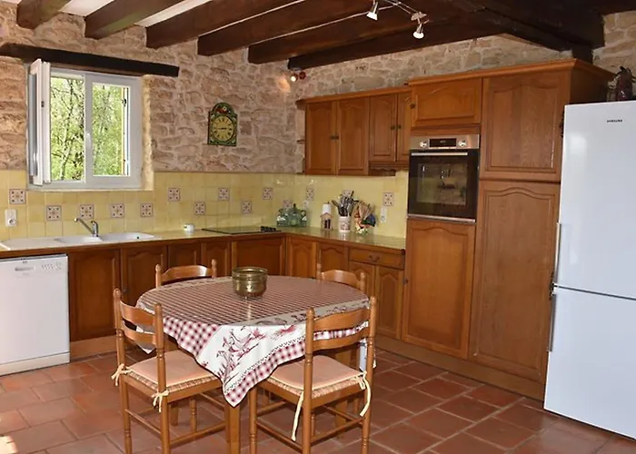 펜션 Charmante Demeure Avec Piscine Privee Pour 7 Personnes - Fr-1-824-3 *